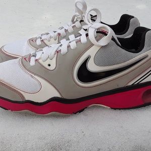 Women's sz 8.5 Nike Athletic Running Shoes